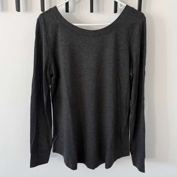 Cabi Crossback Sweatshirt #4007 - Picture 3 of 5